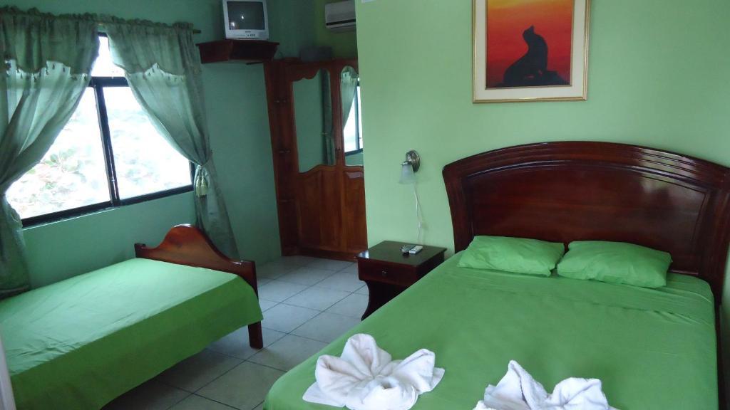 Casa Los Delfines Otel Puerto Villamil Dış mekan fotoğraf