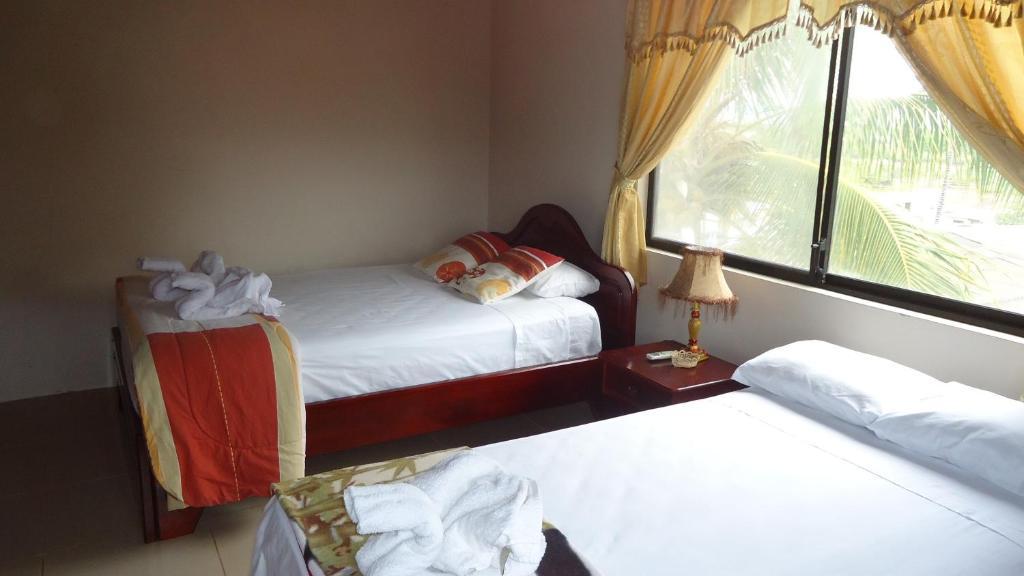 Casa Los Delfines Otel Puerto Villamil Dış mekan fotoğraf